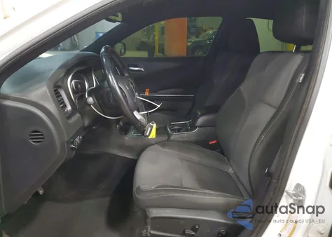 2016 Dodge Charger Sxt z USA, uszkodzony, nr VIN 2C3CDXHG8GH227264